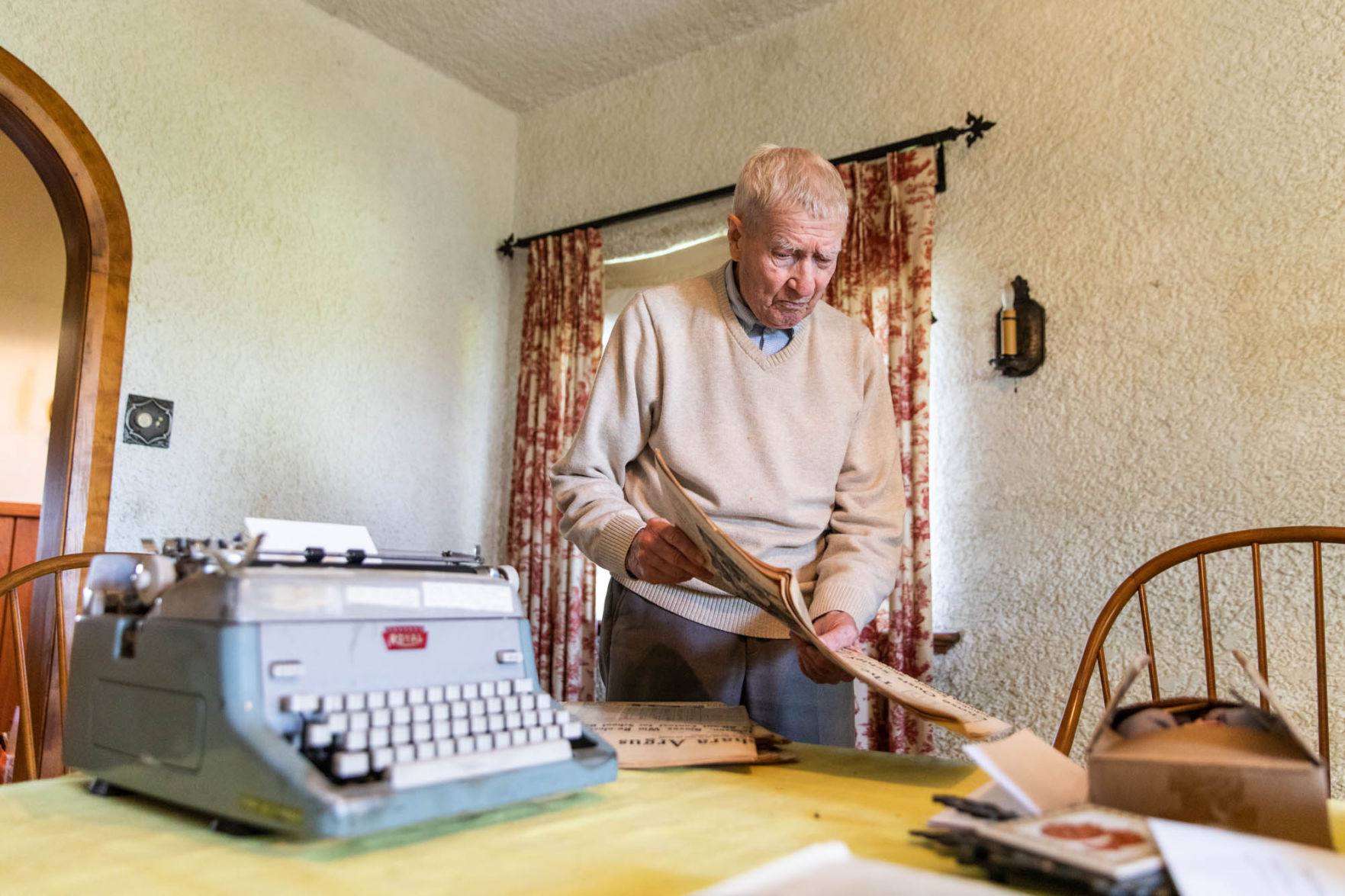 From hot type to a warm farewell, a ‘Newspaper Life’ recalled